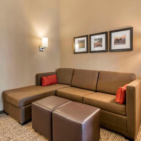 Comfort Suites Manheim - Lancaster Bagian luar foto