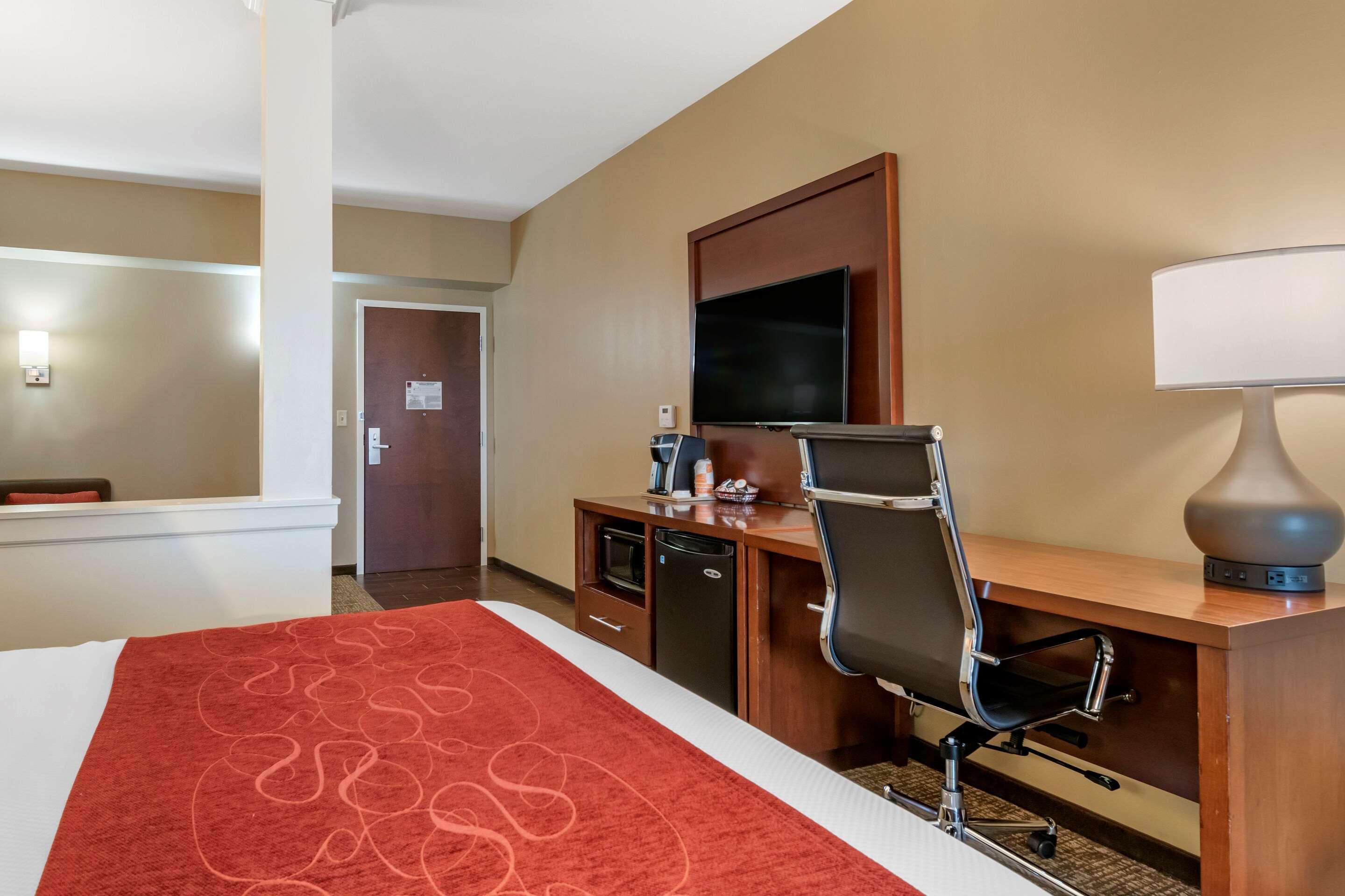 Comfort Suites Manheim - Lancaster Bagian luar foto