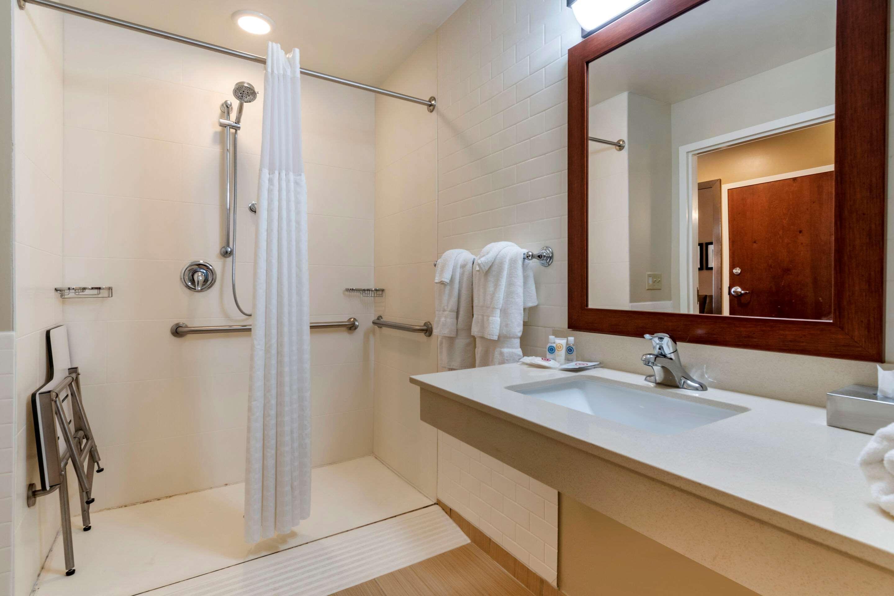 Comfort Suites Manheim - Lancaster Bagian luar foto