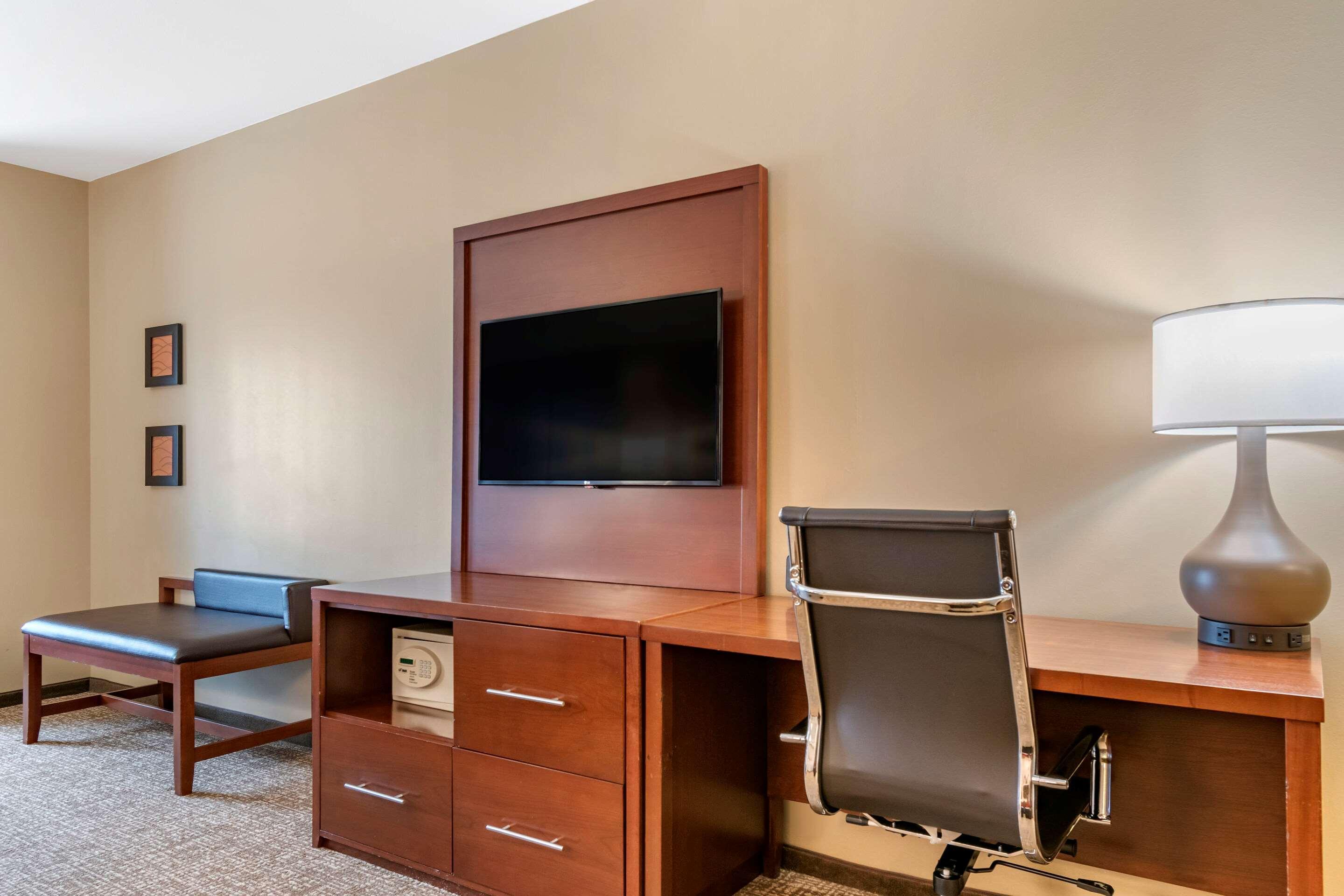 Comfort Suites Manheim - Lancaster Bagian luar foto