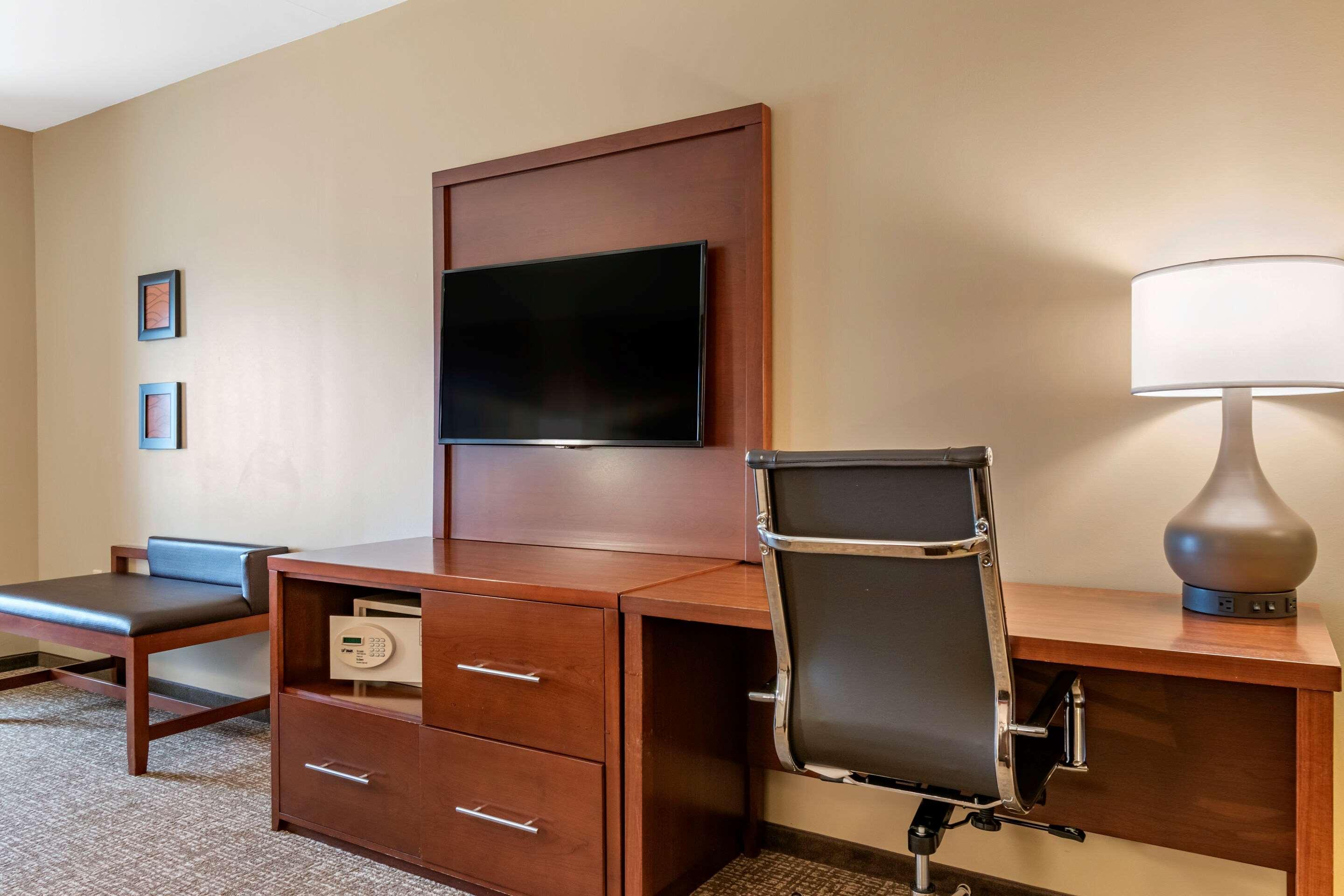 Comfort Suites Manheim - Lancaster Bagian luar foto