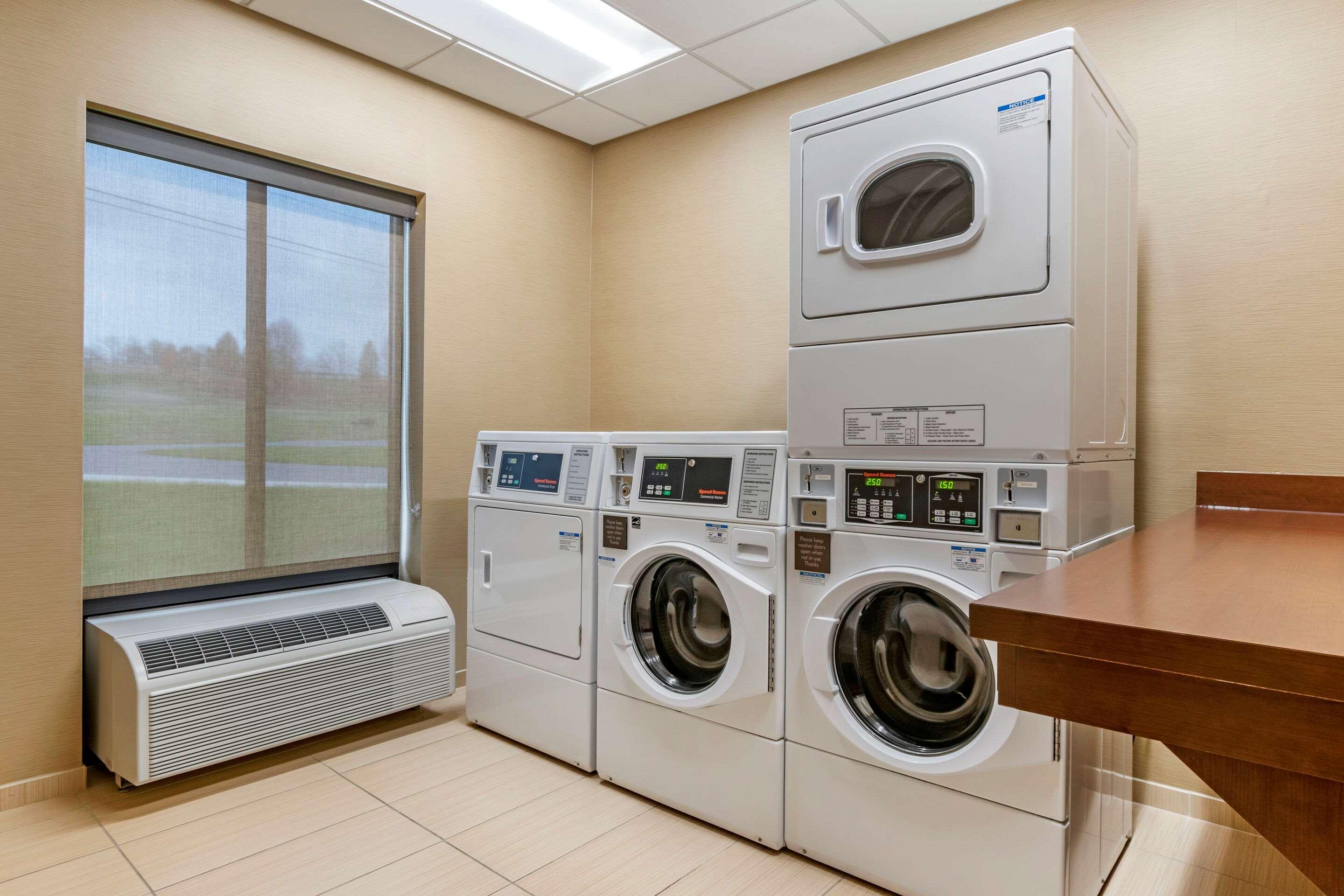 Comfort Suites Manheim - Lancaster Bagian luar foto