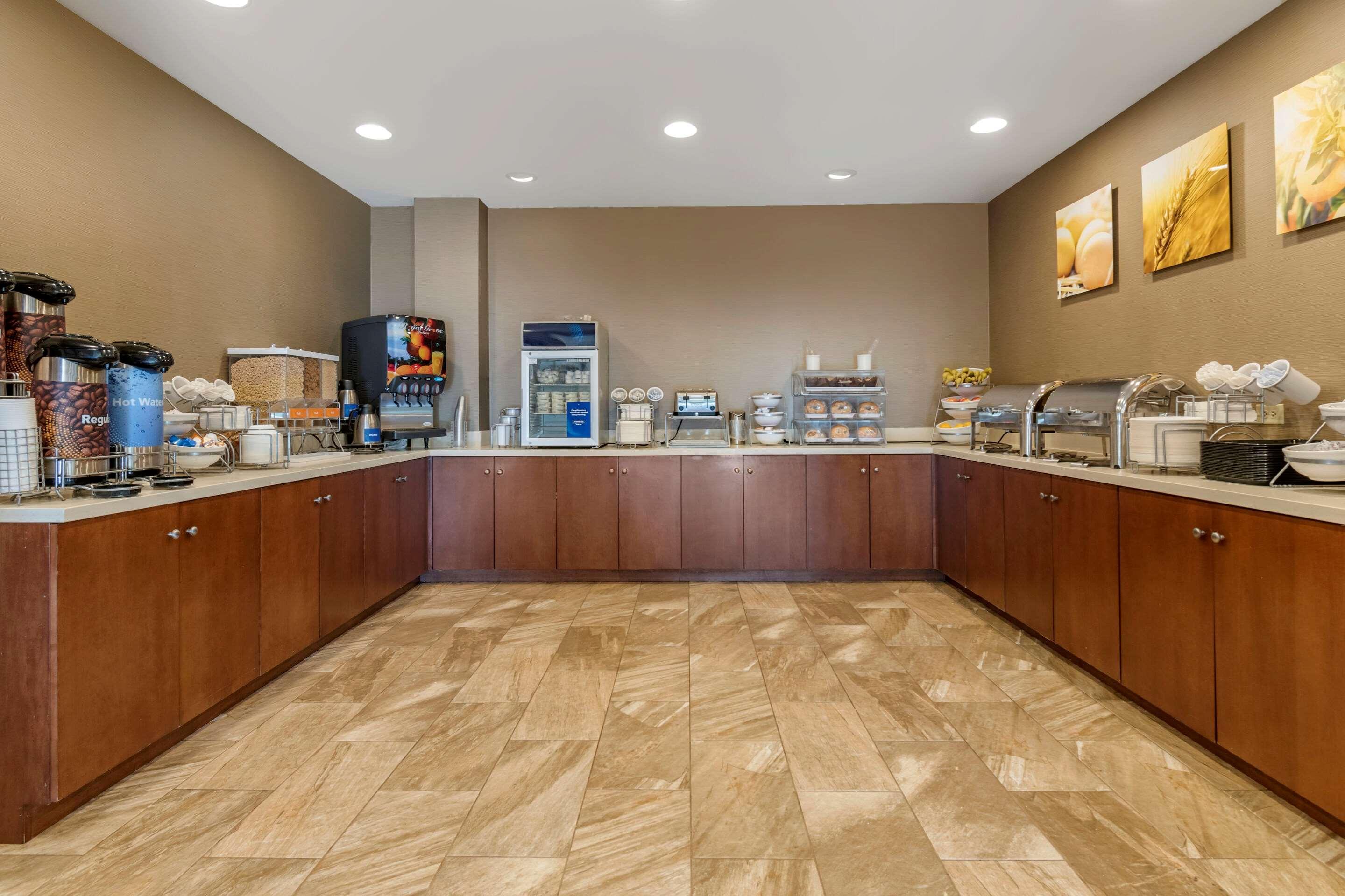 Comfort Suites Manheim - Lancaster Bagian luar foto